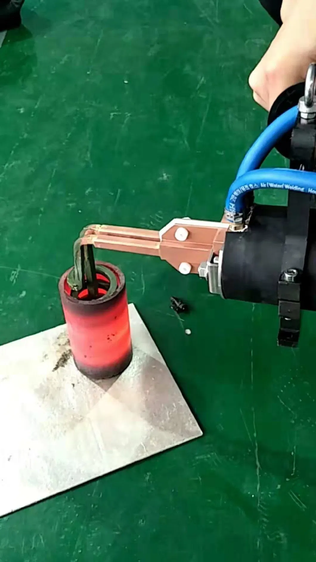 IGBT+DSP+CE प्रोटेबल इंडक्शन हीटर मशीन धातु शीट के साथ 4