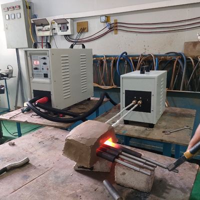 अच्छा दाम उच्च शक्ति कारक और प्रेरण हीटिंग विधि के साथ 600KW प्रेरण फोर्जिंग मशीन ऑनलाइन