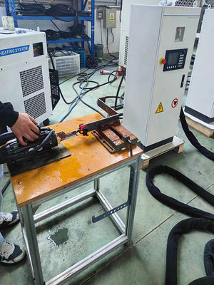 अच्छा दाम उच्च गति प्रेरण संकुचन फिट हीटिंग मशीन तेजी से हीटिंग के लिए डिजिटल नियंत्रण प्रणाली ऑनलाइन