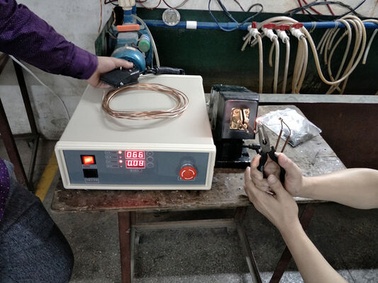 अच्छा दाम यूएफ-06एसी अल्ट्राहाई फ्रीक्वेंसी इंडक्शन सोल्डरिंग/ब्रेजिंग/वेल्डिंग मशीन ऑनलाइन